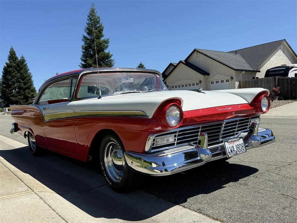 1957 Ford Fairlane 2nd Gen - Image 10 of 31