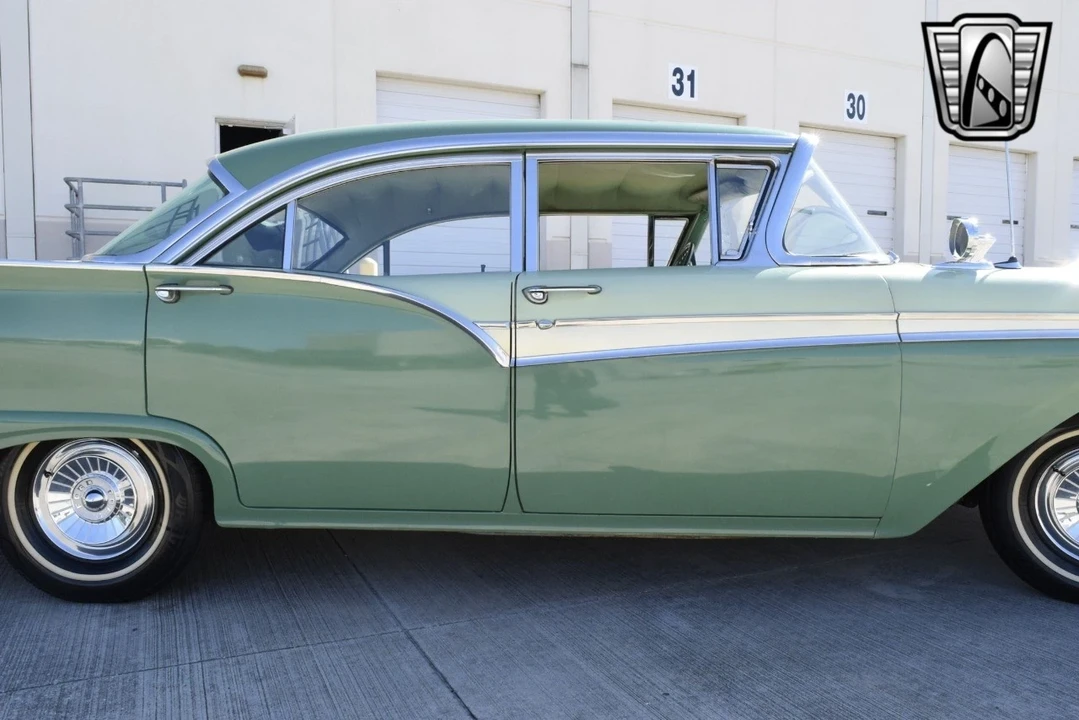 1957 Ford Fairlane 3rd Gen - Image 11 of 21