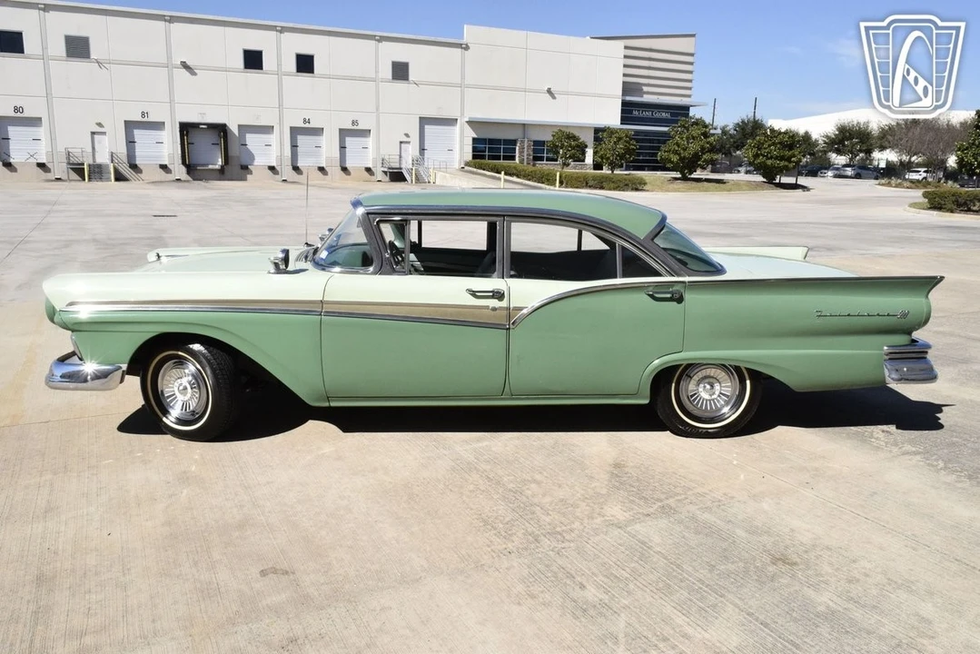 1957 Ford Fairlane 2nd Gen - Image 5 of 12