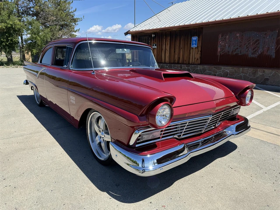 1957 Ford Fairlane 2nd Gen - Image 26 of 31