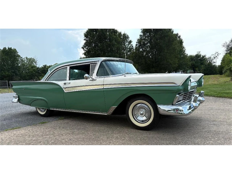 1957 Ford Fairlane 2nd Gen - Image 9 of 17