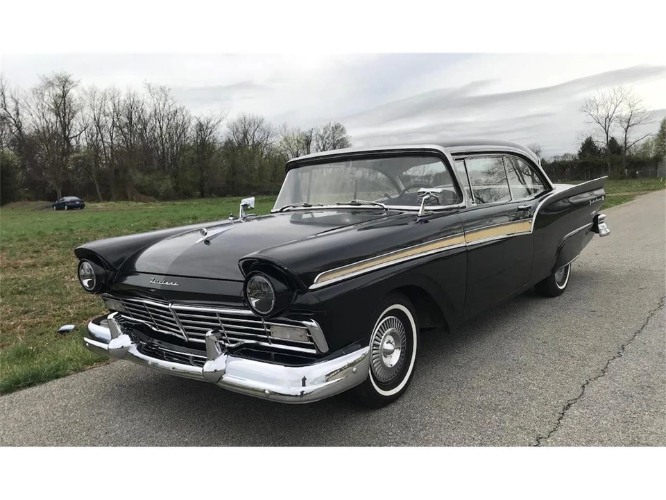 1957 Ford Fairlane 2nd Gen - Image 18 of 24