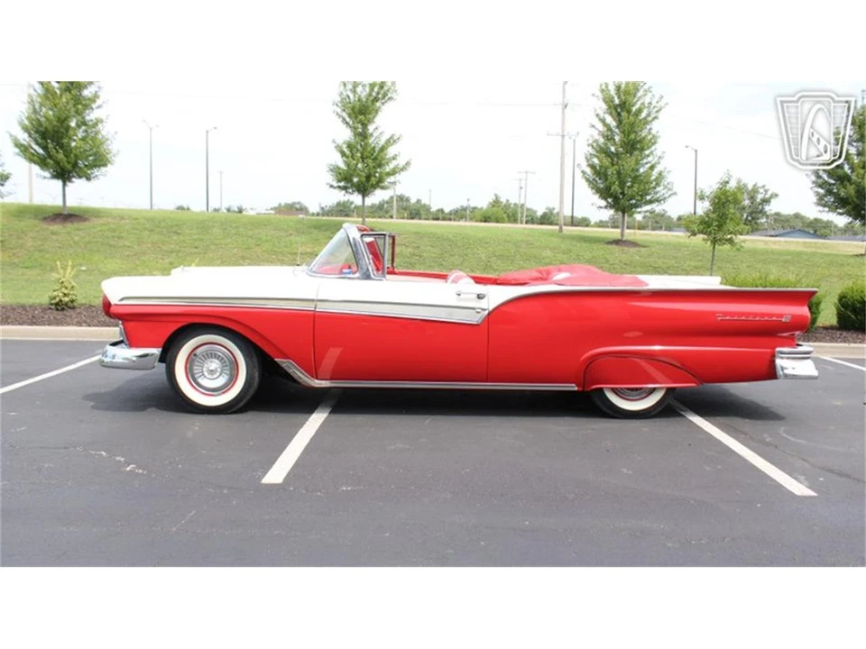 1957 Ford Fairlane 2nd Gen - Image 26 of 31