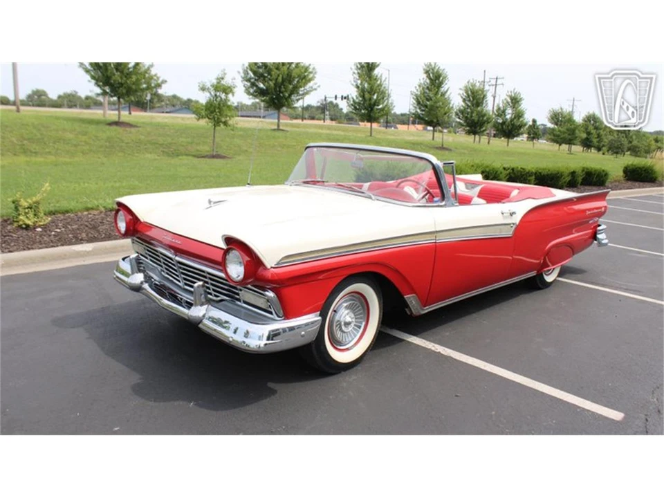 1957 Ford Fairlane 2nd Gen - Image 23 of 31