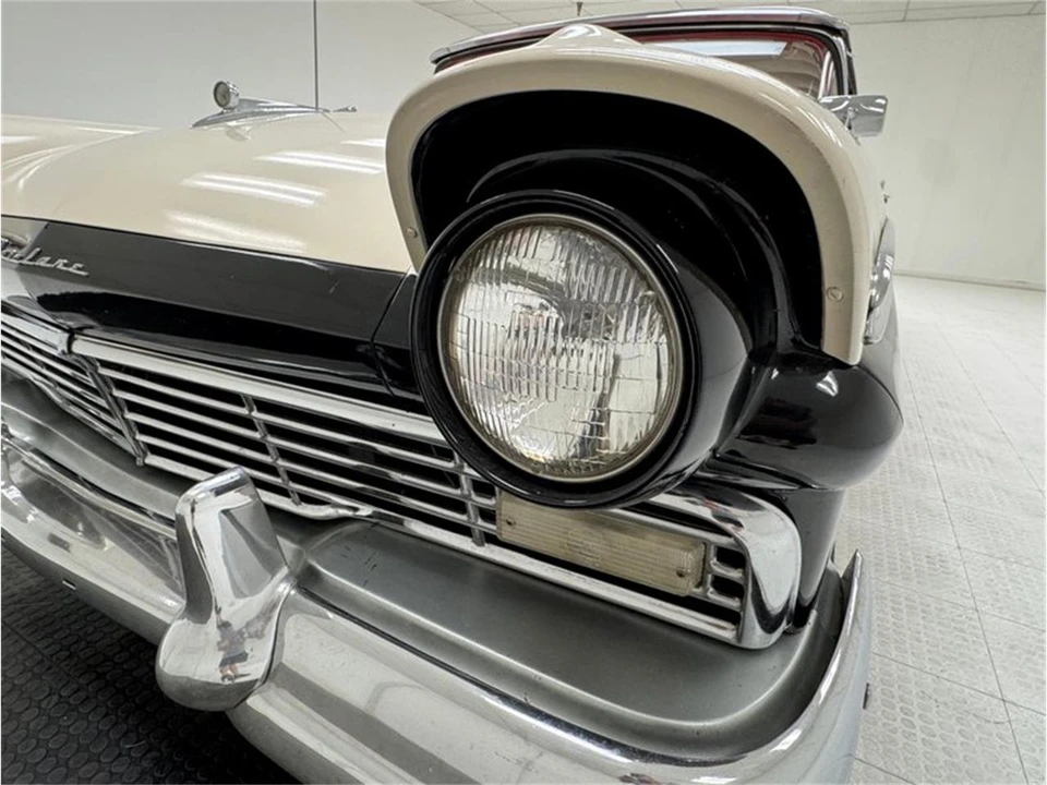 1957 Ford Fairlane 2nd Gen - Image 15 of 31