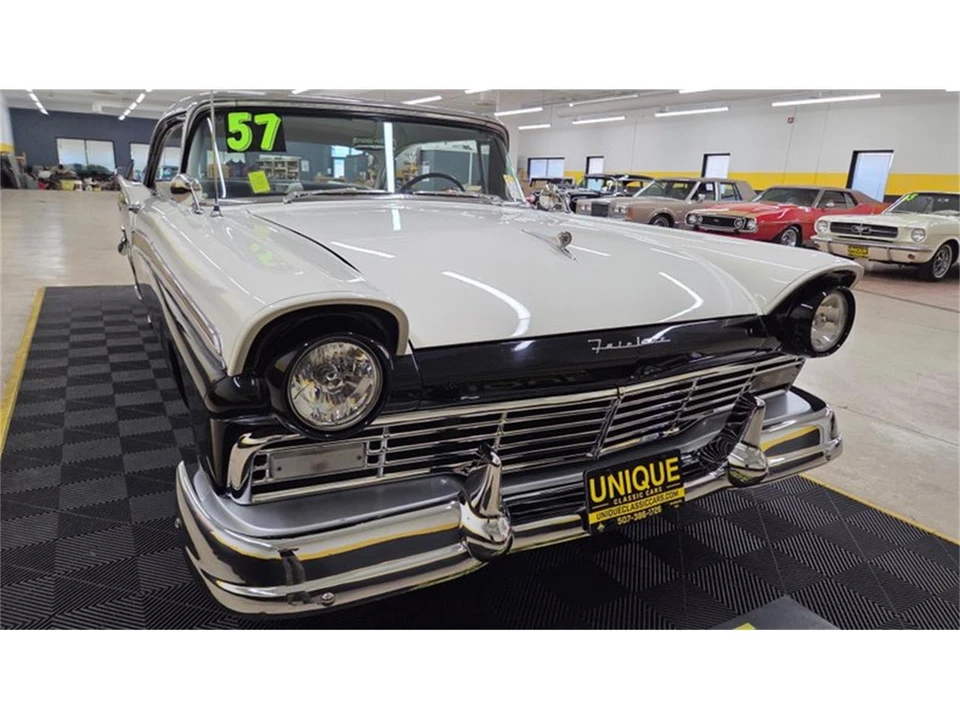 1957 Ford Fairlane 2nd Gen - Image 10 of 31