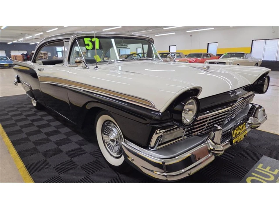 1957 Ford Fairlane 2nd Gen - Image 3 of 31