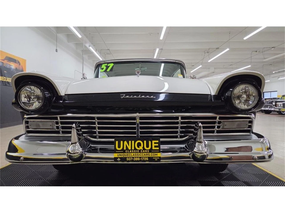 1957 Ford Fairlane 2nd Gen - Image 9 of 31