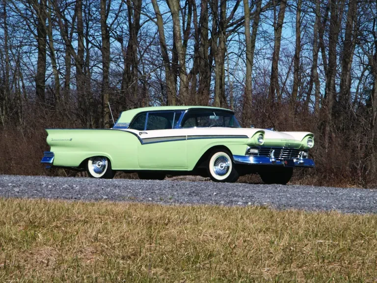 1957 Ford Fairlane 2nd Gen - Image 2 of 2