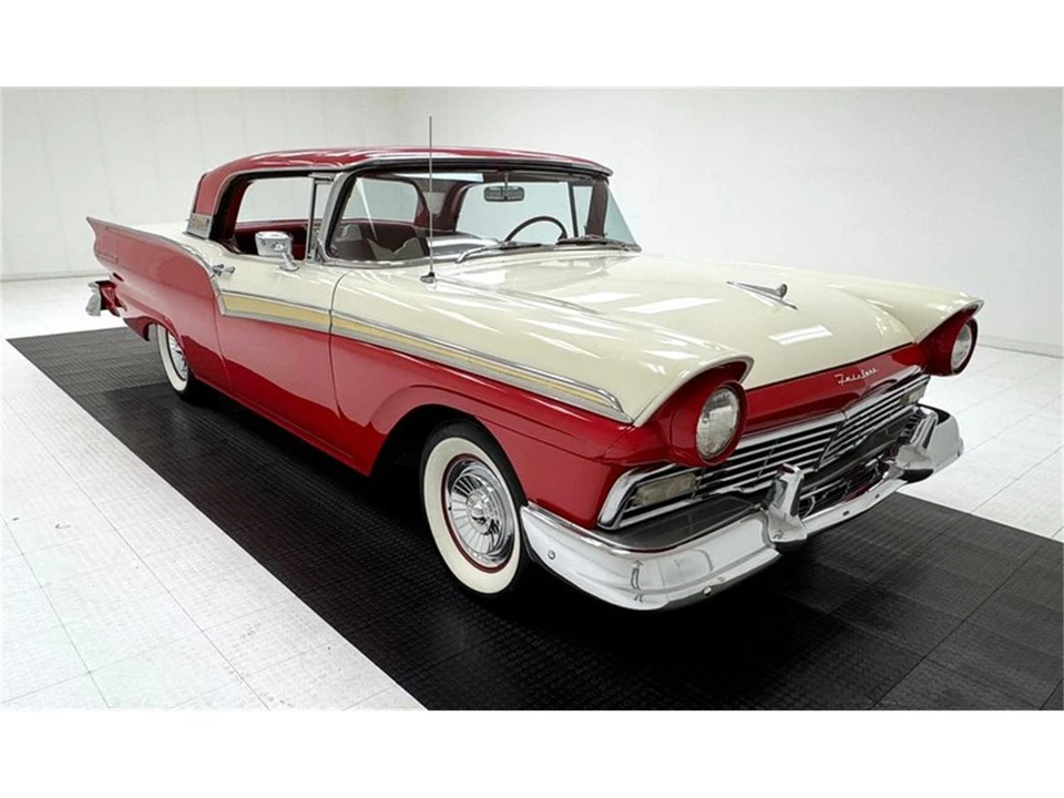 1957 Ford Fairlane 2nd Gen - Image 13 of 31