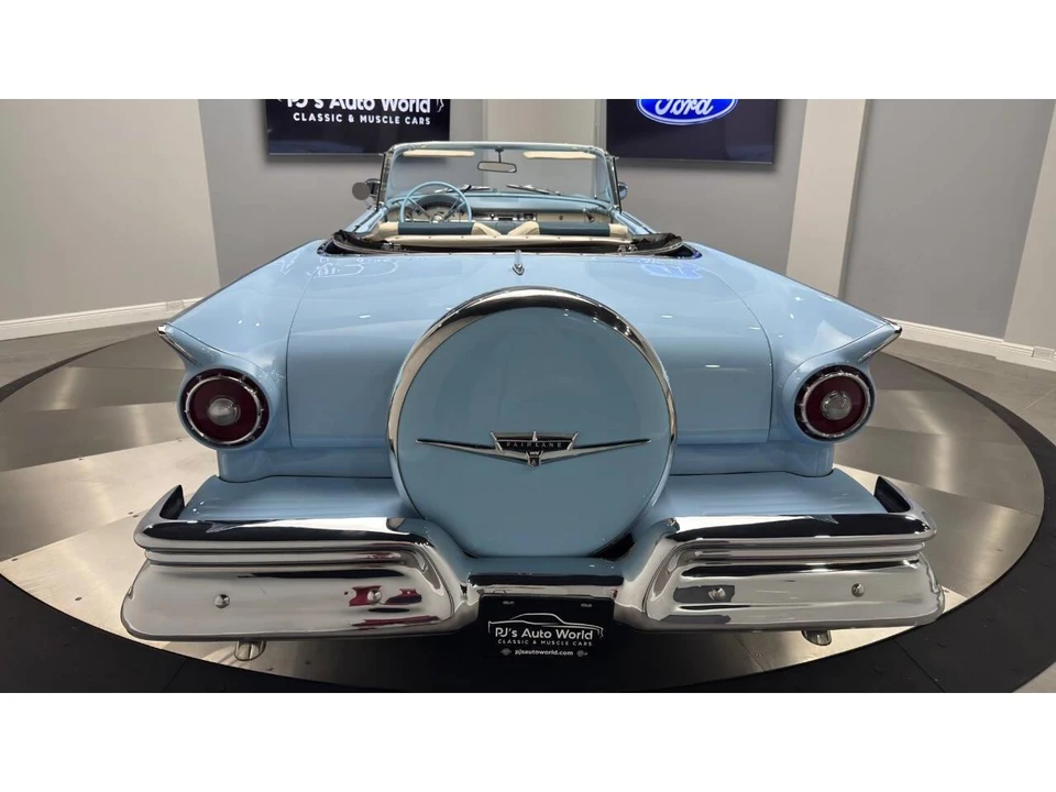 1957 Ford Fairlane 2nd Gen - Image 23 of 31