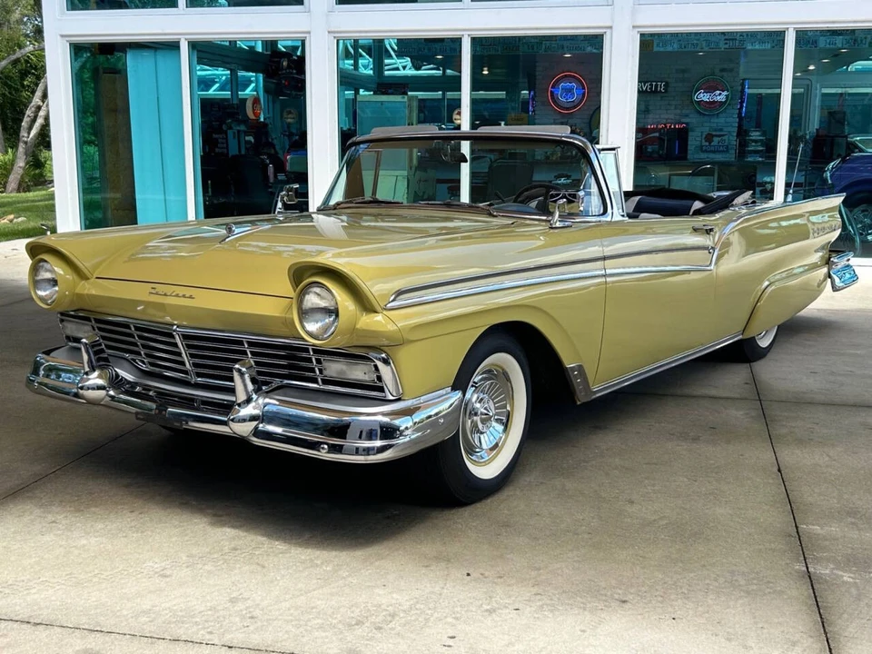 1957 Ford Fairlane 3rd Gen - Image 9 of 21