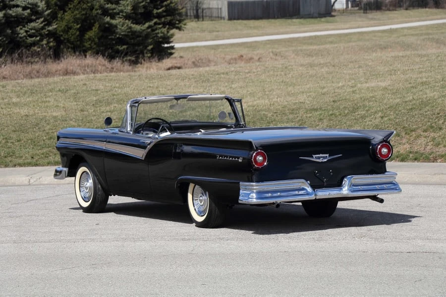 1957 Ford Fairlane 2nd Gen - Image 15 of 31