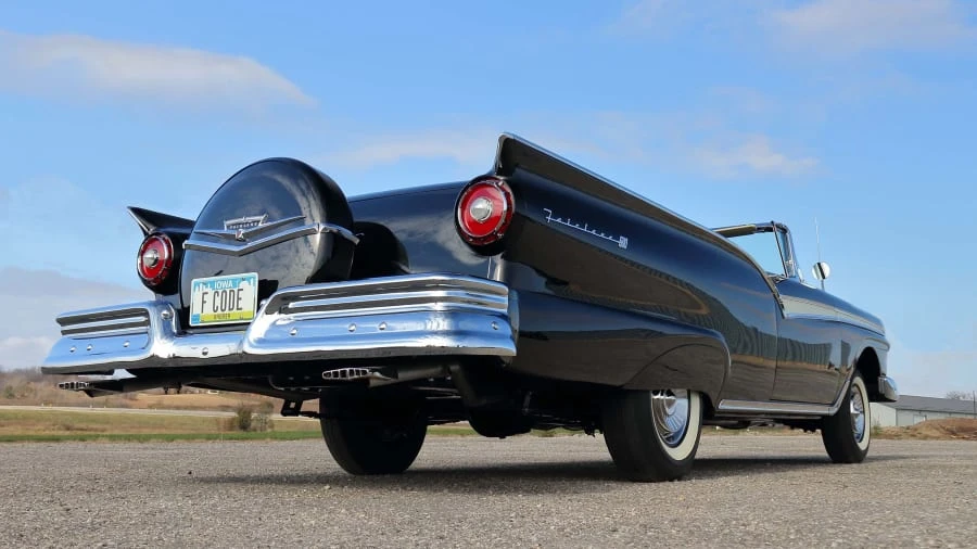 1957 Ford Fairlane 2nd Gen - Image 24 of 31