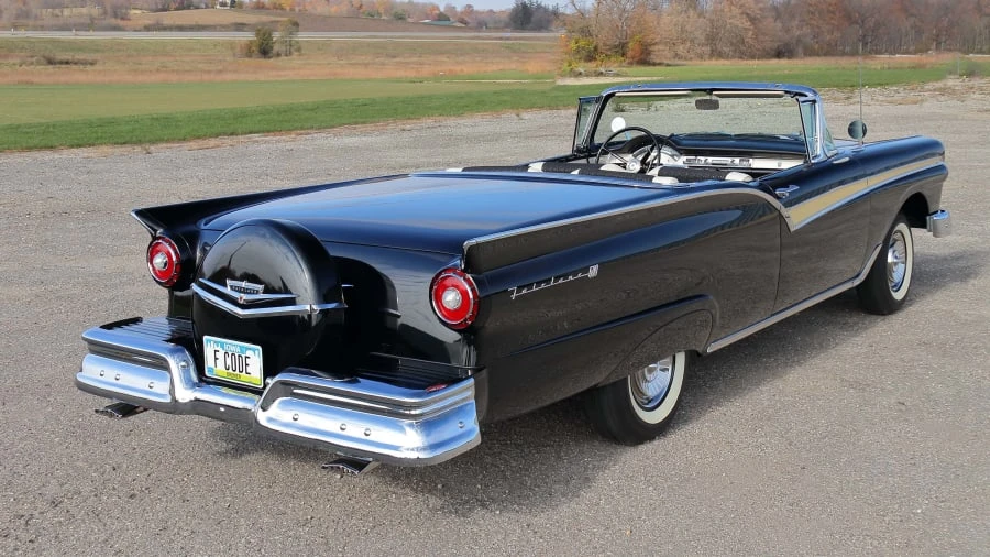 1957 Ford Fairlane 2nd Gen - Image 26 of 31
