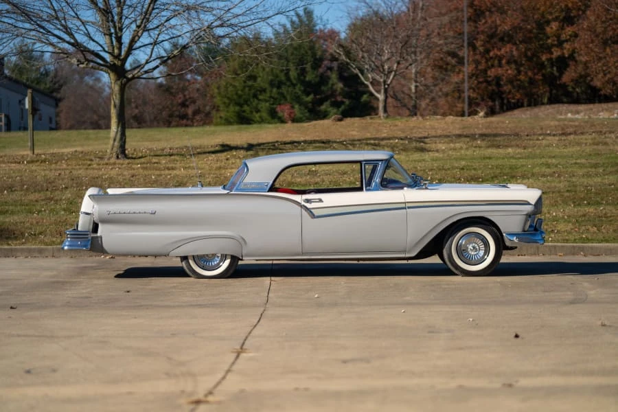1957 Ford Fairlane 2nd Gen - Image 11 of 20
