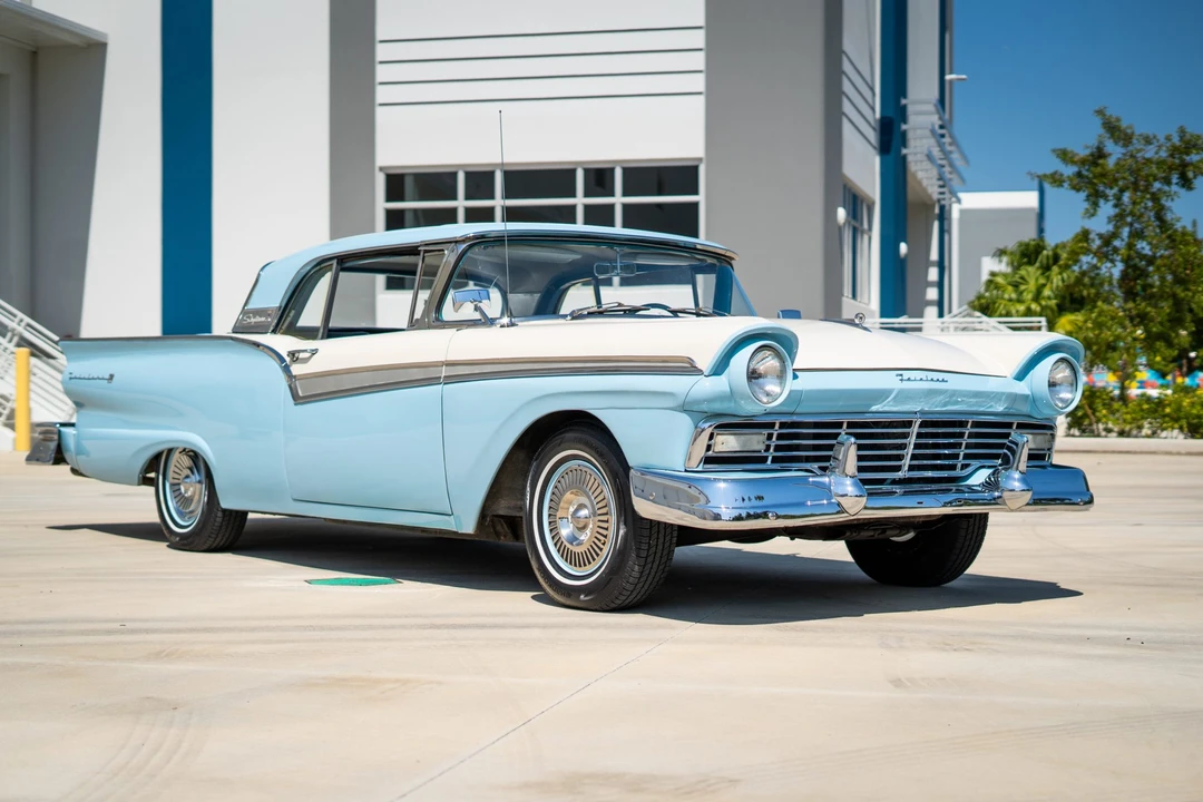 1957 Ford Fairlane 2nd Gen - Image 4 of 31