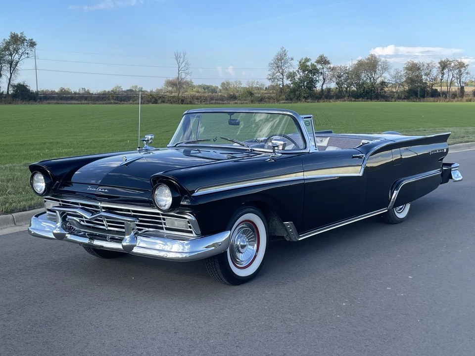 1957 Ford Fairlane 2nd Gen - Image 13 of 31