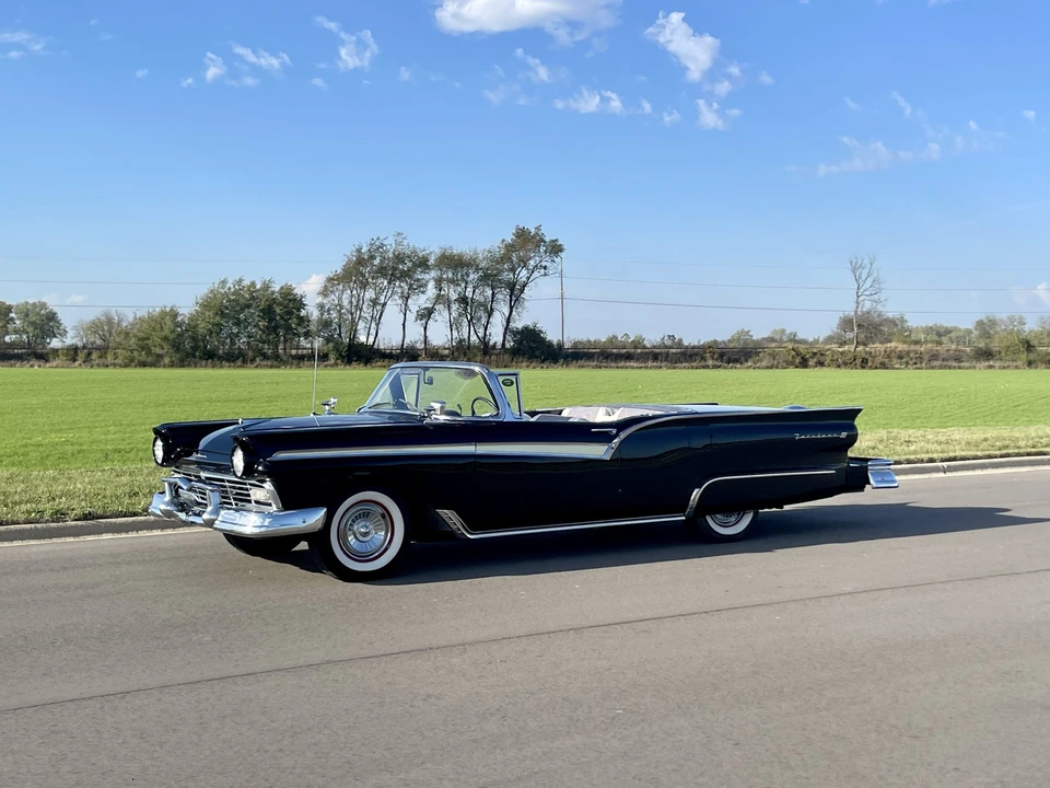 1957 Ford Fairlane 2nd Gen - Image 2 of 31