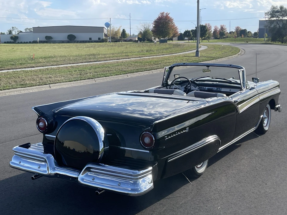 1957 Ford Fairlane 2nd Gen - Image 30 of 31