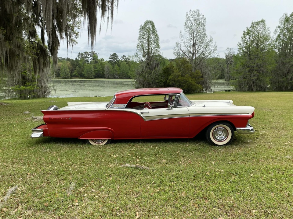 1957 Ford Fairlane 2nd Gen - Image 11 of 31