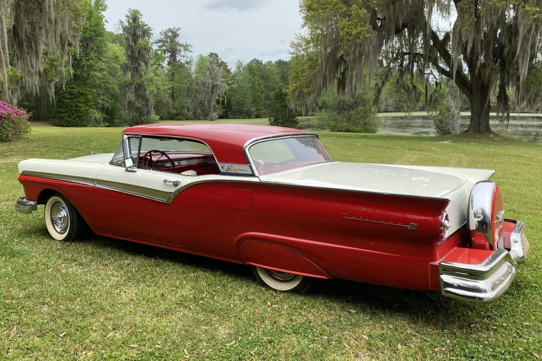 1957 Ford Fairlane 2nd Gen - Image 15 of 31