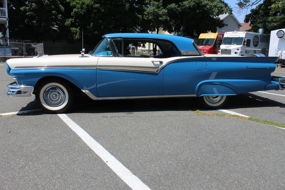 1957 Ford Fairlane 2nd Gen - Image 4 of 31