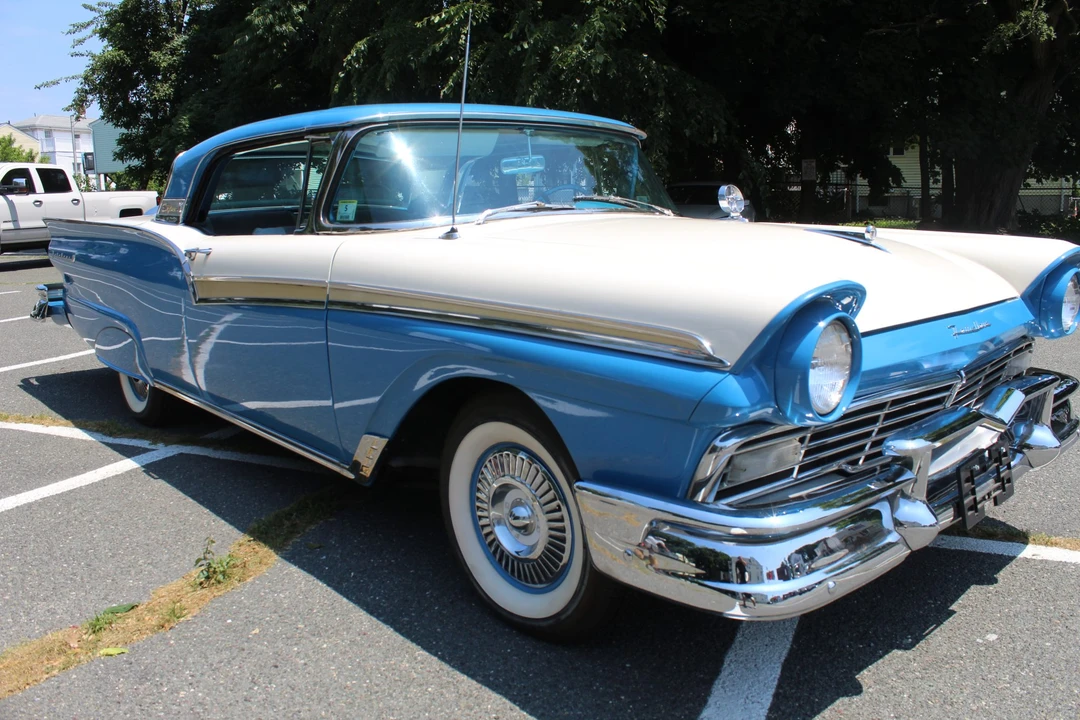 1957 Ford Fairlane 2nd Gen - Image 12 of 31