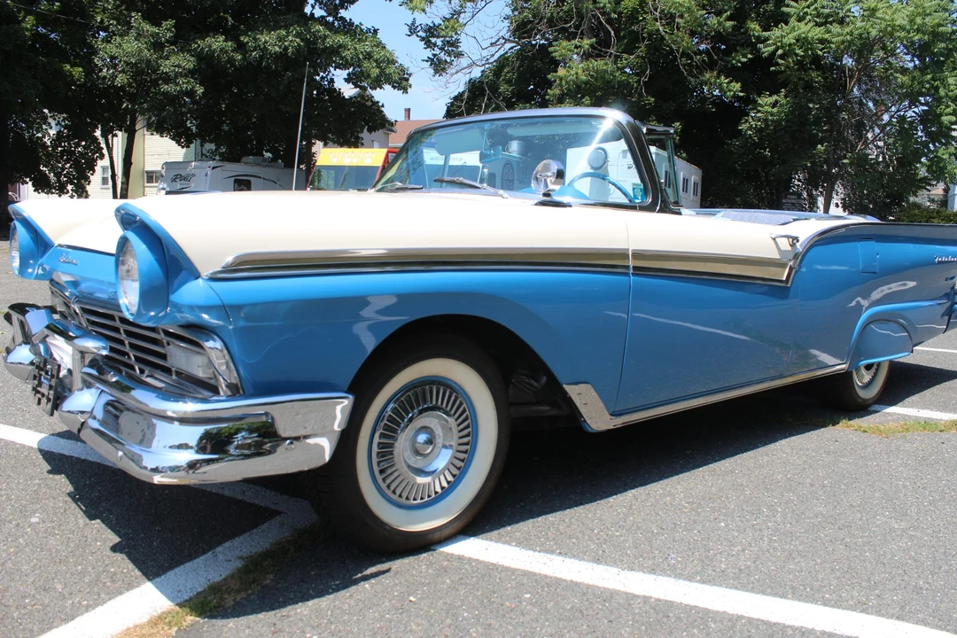 1957 Ford Fairlane 2nd Gen - Image 3 of 31