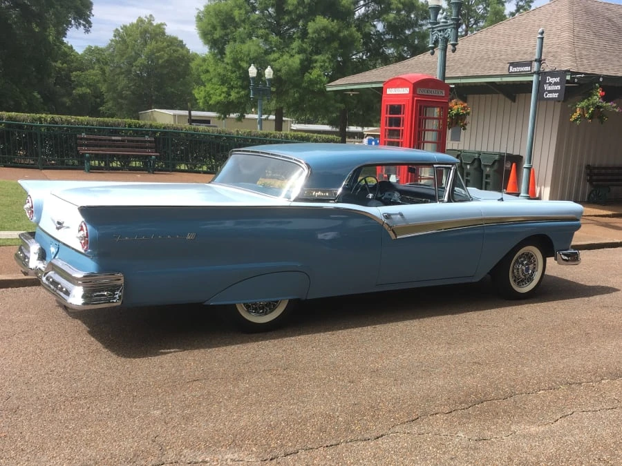 1957 Ford Fairlane 2nd Gen - Image 11 of 12