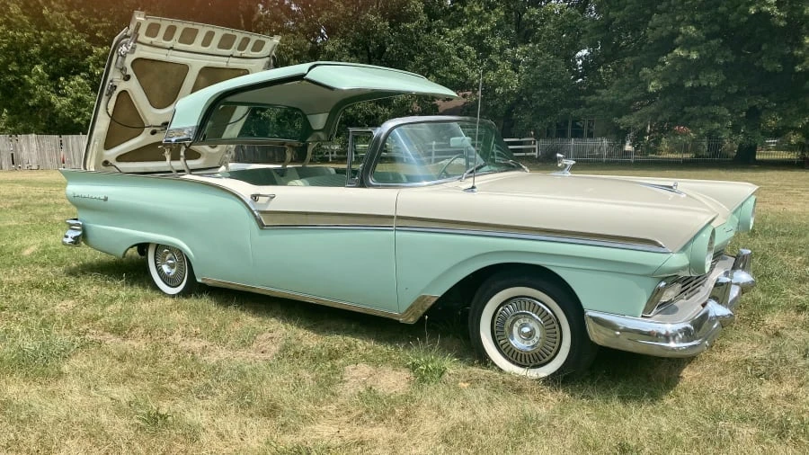 1957 Ford Fairlane 2nd Gen - Image 11 of 15