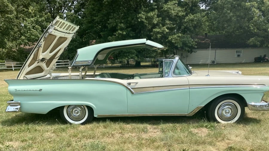 1957 Ford Fairlane 2nd Gen - Image 12 of 15