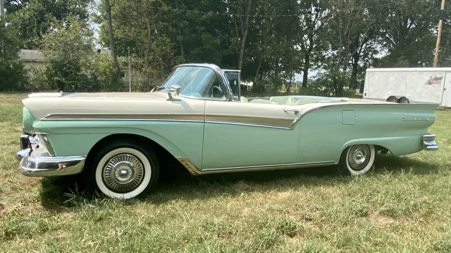 1957 Ford Fairlane 2nd Gen - Image 2 of 15