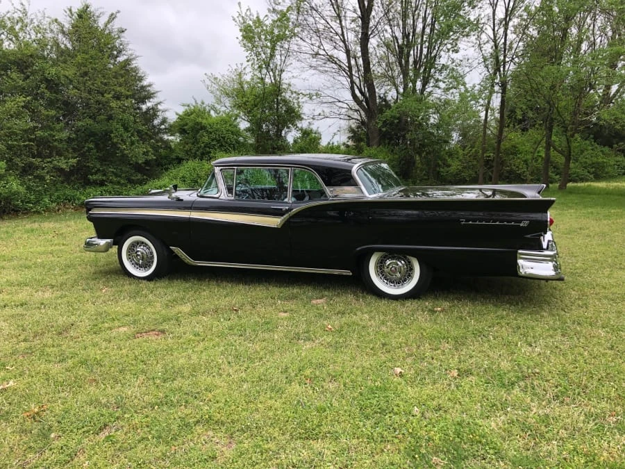 1957 Ford Fairlane 2nd Gen - Image 2 of 7