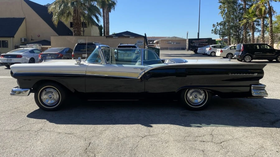 1957 Ford Fairlane 2nd Gen - Image 25 of 26