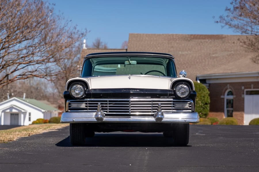 1957 Ford Fairlane 2nd Gen - Image 4 of 31