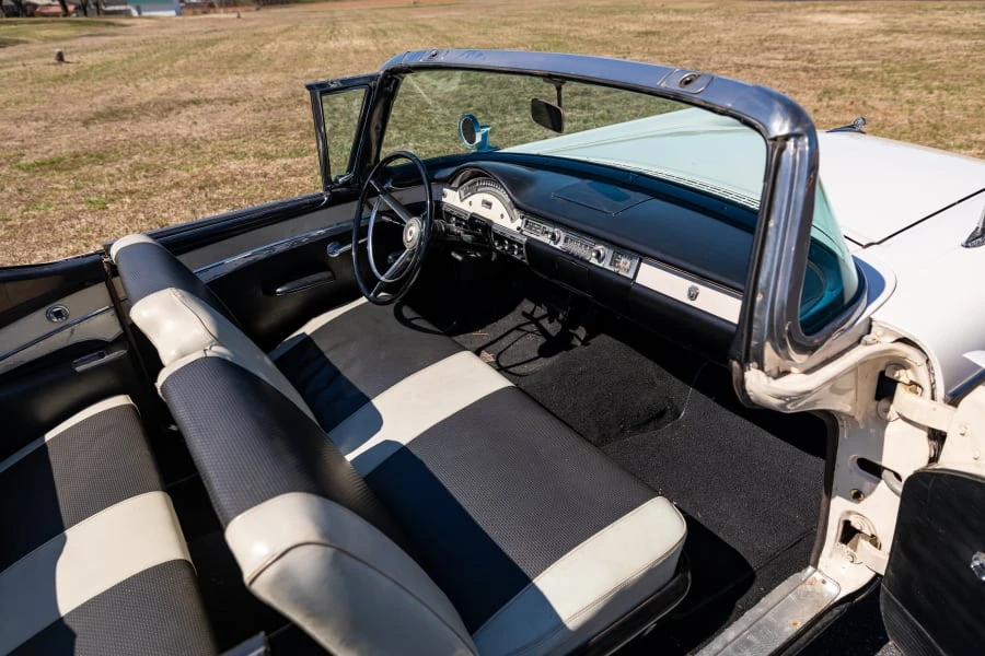1957 Ford Fairlane 2nd Gen - Image 23 of 31
