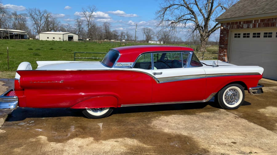 1957 Ford Fairlane 2nd Gen - Image 9 of 10