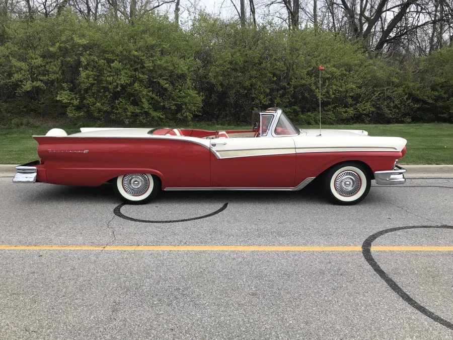 1957 Ford Fairlane 2nd Gen - Image 11 of 12