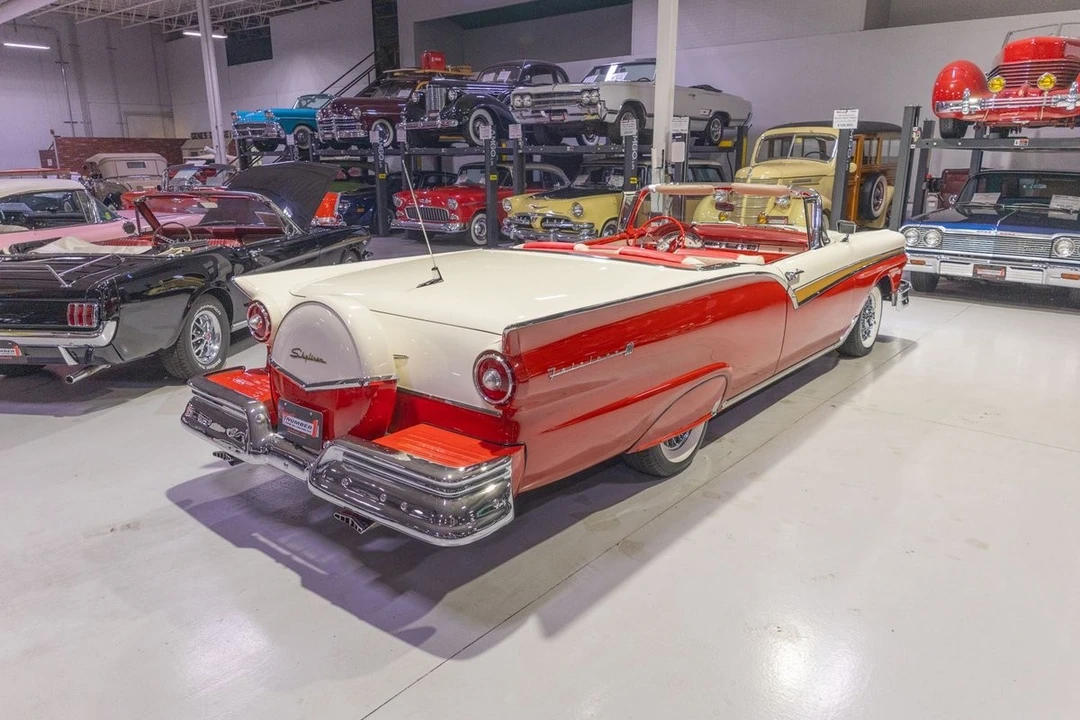 1957 Ford Fairlane 2nd Gen - Image 27 of 31