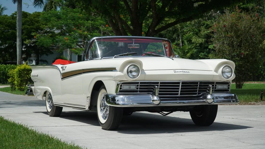 1957 Ford Fairlane 2nd Gen - Image 10 of 31