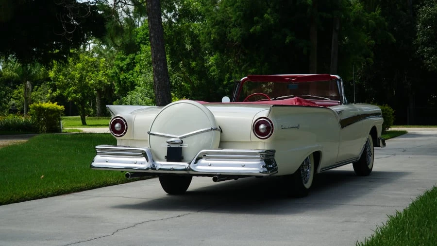 1957 Ford Fairlane 2nd Gen - Image 8 of 31