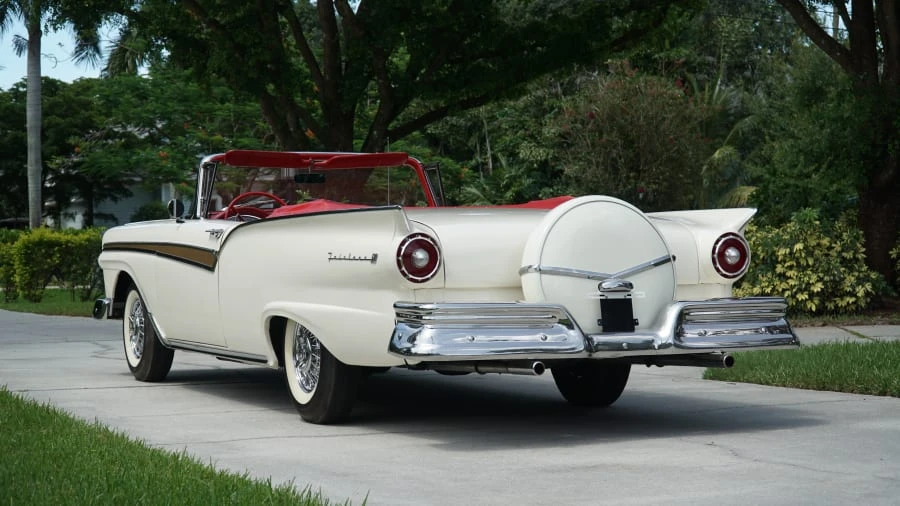 1957 Ford Fairlane 2nd Gen - Image 11 of 31