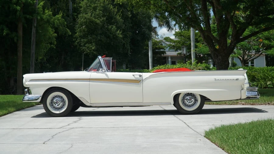 1957 Ford Fairlane 2nd Gen - Image 2 of 31