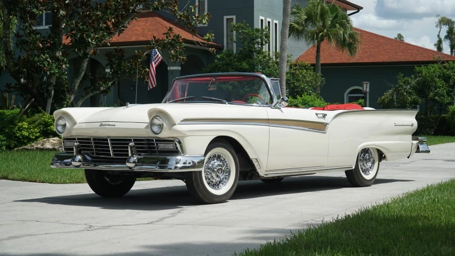 1957 Ford Fairlane 2nd Gen - Image 13 of 31