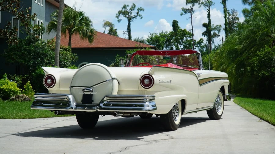 1957 Ford Fairlane 2nd Gen - Image 12 of 31