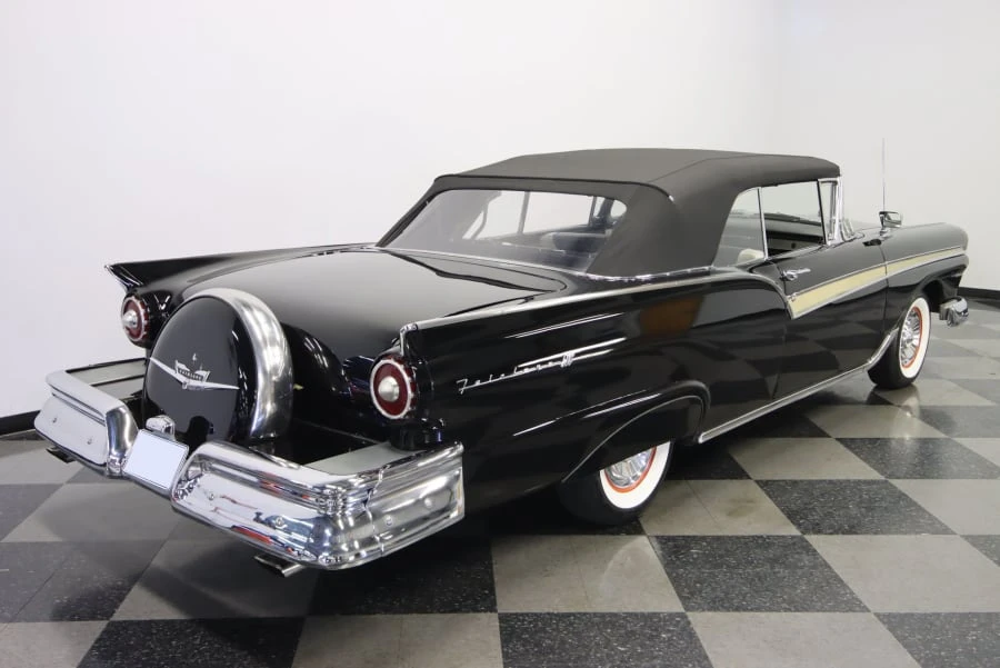 1957 Ford Fairlane 2nd Gen - Image 11 of 13