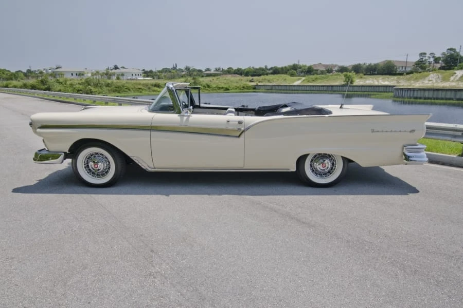 1957 Ford Fairlane 2nd Gen - Image 11 of 12