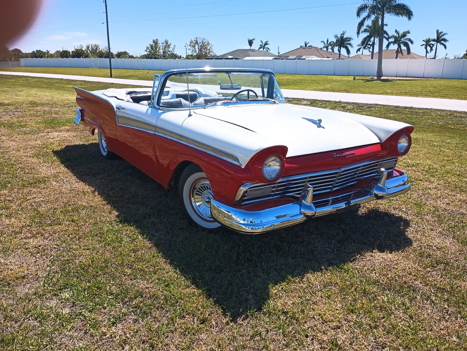 1957 Ford Fairlane 2nd Gen - Image 11 of 31