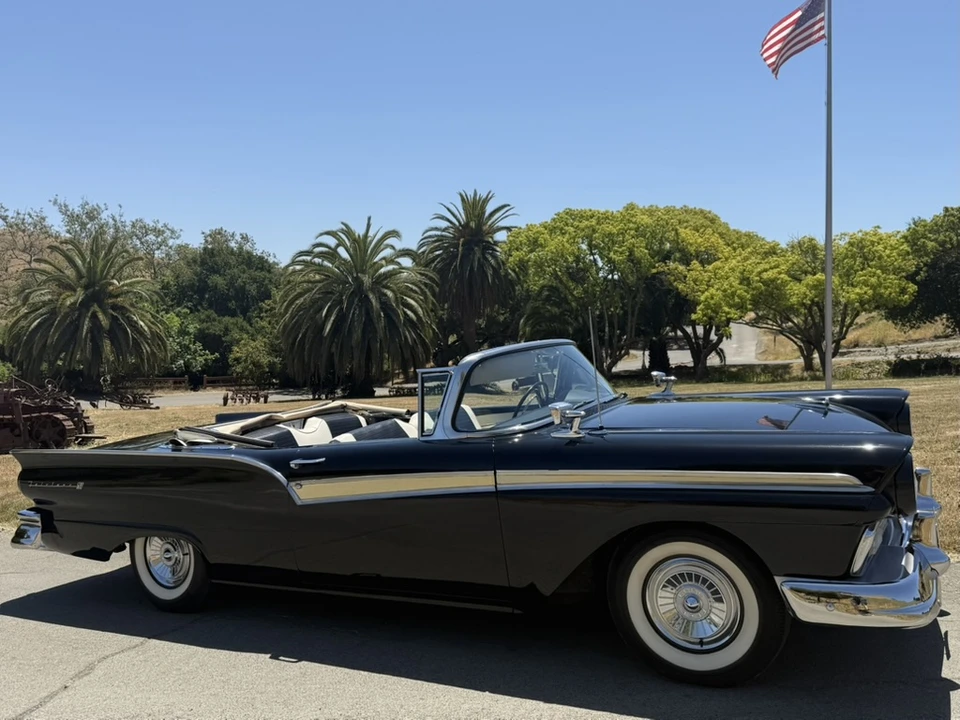 1957 Ford Fairlane 2nd Gen - Image 16 of 31